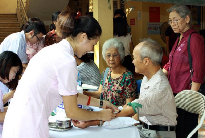 Nhu cầu chăm sóc sức khỏe cho người cao tuổi gia tăng