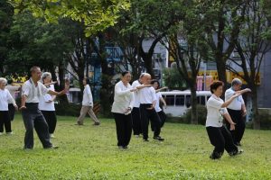 Tuổi thọ trung bình người Việt Nam đạt 73,7, mức cao trên thế giới