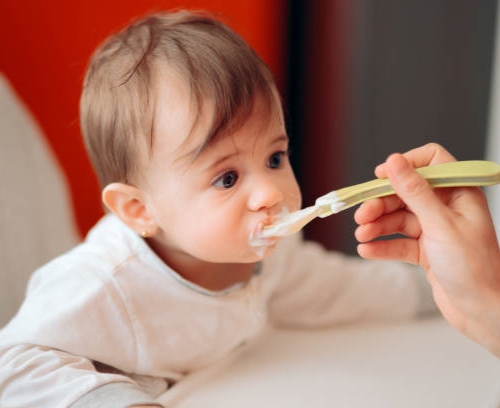 Trẻ từ 6 tháng tuổi trở lên có thể sử dụng sữa chua.